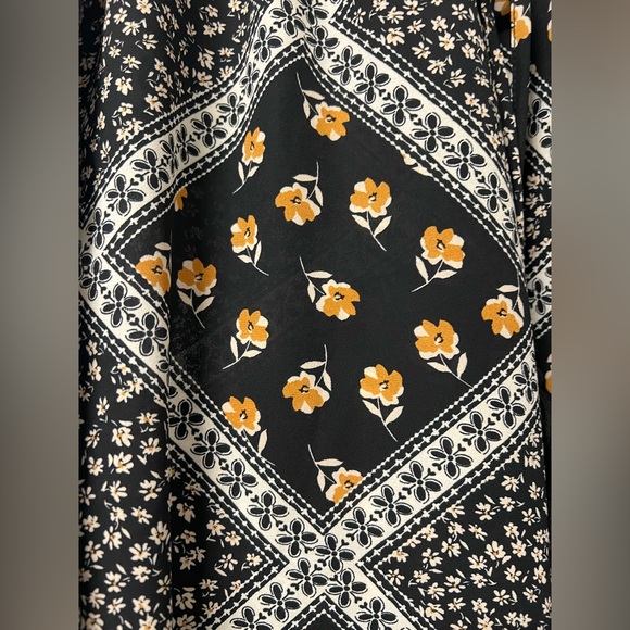 Heyson size small flowy pants - Picture 5 of 11